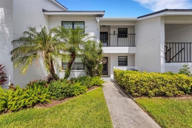 Lake Condo For Sale in Venice, Florida