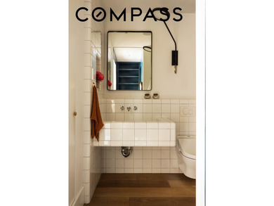 Thoughtfully curated by Elizabeth Roberts Architects, this - photo 11