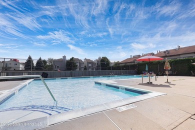 Located on a private street, this 1 bedroom/1 bathroom with loft - photo 11