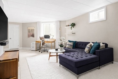 Beautifully renovated and move-in ready, this Westhampton - photo 13