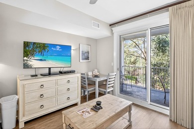 This fully furnished studio offers a spacious private balcony - photo 14