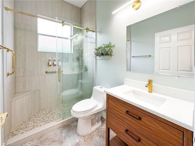 STOP SCROLLING-THIS IS THE WATERFRONT HOME EVERYONE WAITS FOR! - photo 15