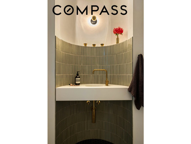 Thoughtfully curated by Elizabeth Roberts Architects, this - photo 16