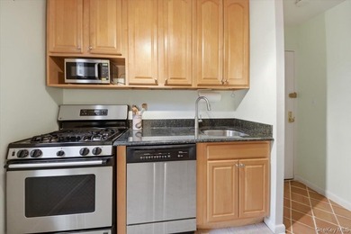 One Of A Kind Broker's presents: A one-of-a-kind 2-bedroom, 1 - photo 17