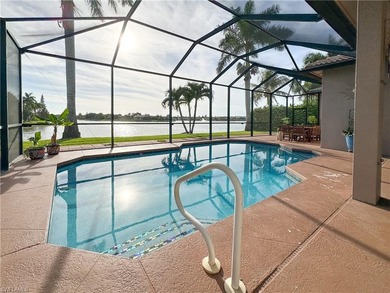 STOP SCROLLING-THIS IS THE WATERFRONT HOME EVERYONE WAITS FOR! - photo 17