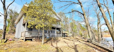 Seller's are motivated Welcome to your lakeside retreat on - photo 3