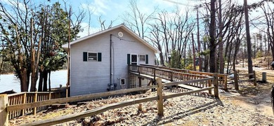 Seller's are motivated Welcome to your lakeside retreat on - photo 7