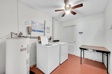 Location is everything in this well-maintained 2-bedroom, 2-bath - photo 21