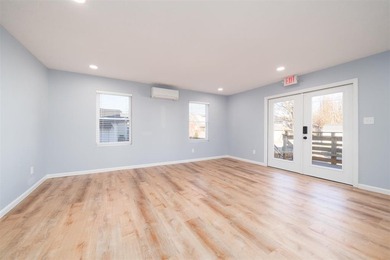 Prime Commercial Opportunity with Exceptional Visibility and - photo 25