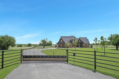 Lake Ray Roberts Home For Sale in Sanger Texas