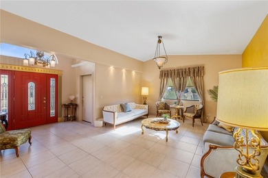 Tucked into a central Lake Havasu location, this truly - photo 7