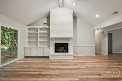 Welcome to One-Level, Easy, Lifestyle living in The Landings!! - photo 4