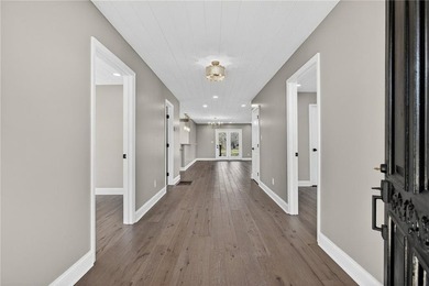 Welcome to this beautifully restored country estate embodies - photo 8