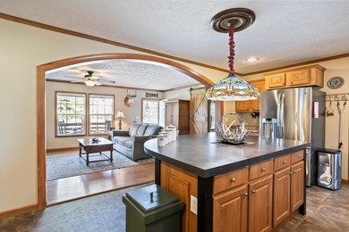 Welcome to a beautifully maintained, turn-key equestrian - photo 12