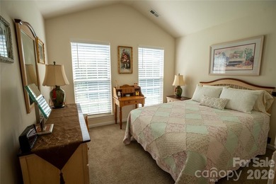 Welcome home to this immaculate, beautifully maintained brick - photo 12