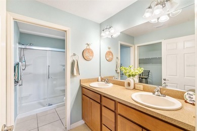 Under contract-accepting backup offers. Welcome to this - photo 14