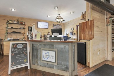 Ultimate Lakeside Hospitality Investment: Custom-Built - photo 17