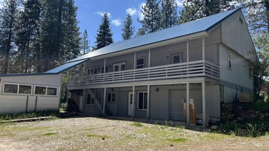Located in beautiful Garden Valley. Home has 2 bedrooms and 2 - photo 2