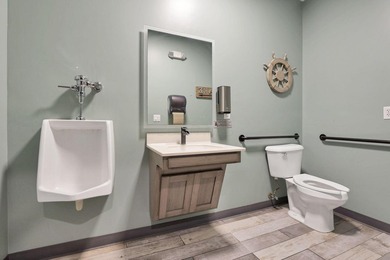 Ultimate Lakeside Hospitality Investment: Custom-Built - photo 51