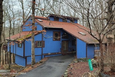 Mill Pond Home For Sale in Bushkill Pennsylvania