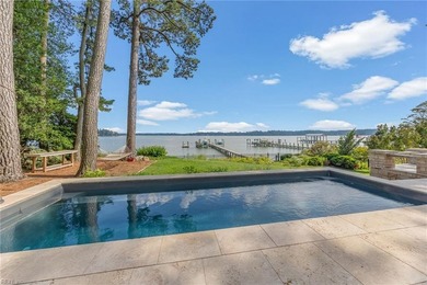 Private waterfront home on 1.25 acres offers the ultimate in - photo 2