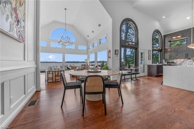 Private waterfront home on 1.25 acres offers the ultimate in - photo 5