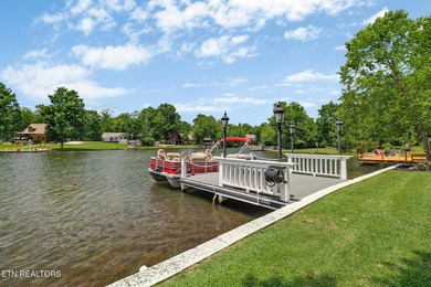 Fabulous Lakefront Home! Beautifully maintained and cared for! - photo 8