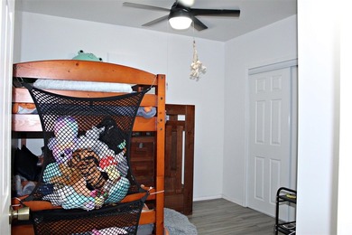 Escape to the lake without sacrificing comfort! This - photo 12