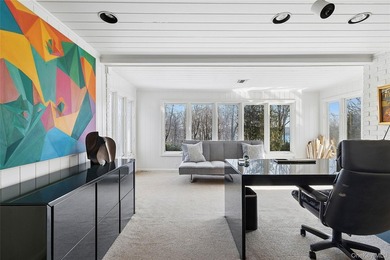 Once only every so often does a property with the most desired - photo 18