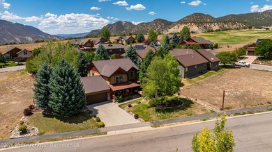 Beautifully updated and meticulously maintained, this move-in - photo 28