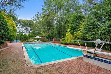 Once only every so often does a property with the most desired - photo 33