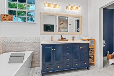 Experience the ultimate in Florida lifestyle in this beautifully - photo 8