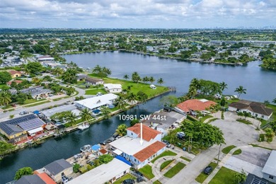 (private lake, pond, coastal) Home For Sale in Miami Florida
