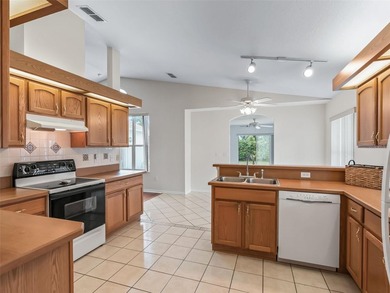 Nestled in the desirable Laurel Oaks neighborhood of Oak Run - photo 15