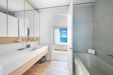 The EDITION Miami Beach offers a rare blend of scale, privacy - photo 24