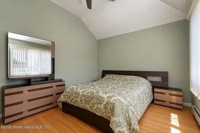 This gorgeous 2-family, 4-bedroom, 3-bathroom, side-hall - photo 28