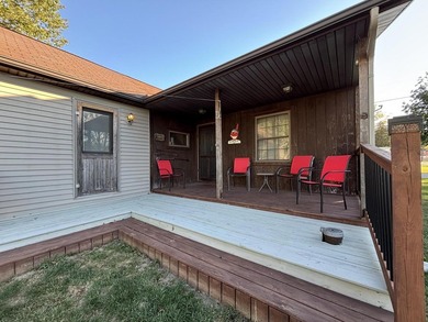 This cute home in Chippewa Subdivision has everything one could - photo 28