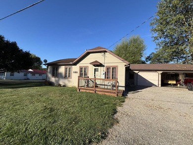 This cute home in Chippewa Subdivision has everything one could - photo 29