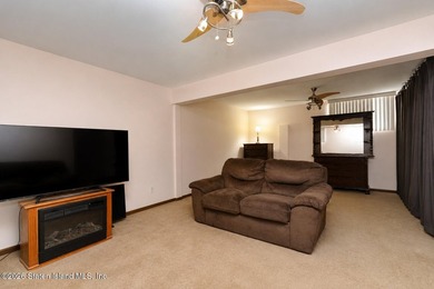 This gorgeous 2-family, 4-bedroom, 3-bathroom, side-hall - photo 34