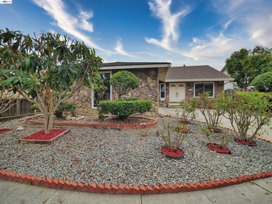 Nestled in a quiet cul-de-sac in Fremont's desirable Brookvale - photo 2