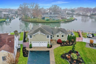 (private lake, pond, coastal) Home Sale Pending in Massapequa New York