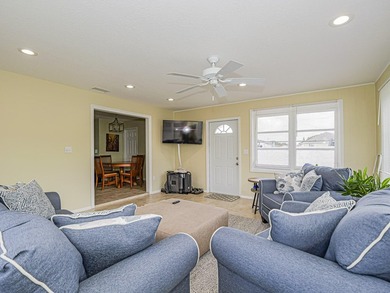 Welcome to this charming 2/2 home in the heart of Sebastian - photo 12