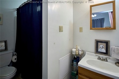 Spacious 2-story home in a convenient Dunbar location! This home - photo 19