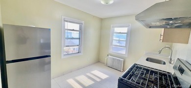 2-dwelling semi-detached with private driveway & 400 Sq ft - photo 20