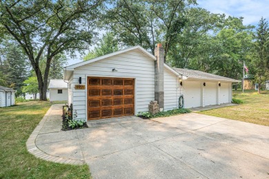 Lake Home Sale Pending in Bitely, Michigan