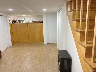 2-dwelling semi-detached with private driveway & 400 Sq ft - photo 21