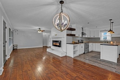 Looking for one level living with a feel of being out in the - photo 4