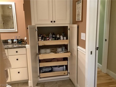 Welcome to this beautiful well maintained 3-bedroom, 2- bathroom - photo 31