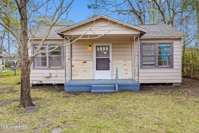 Great opportunity for investors! Updated home located on a quiet - photo 1