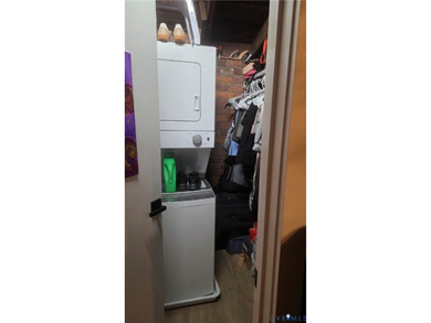 Great opportunity to own a fully occupied, recently totally - photo 35